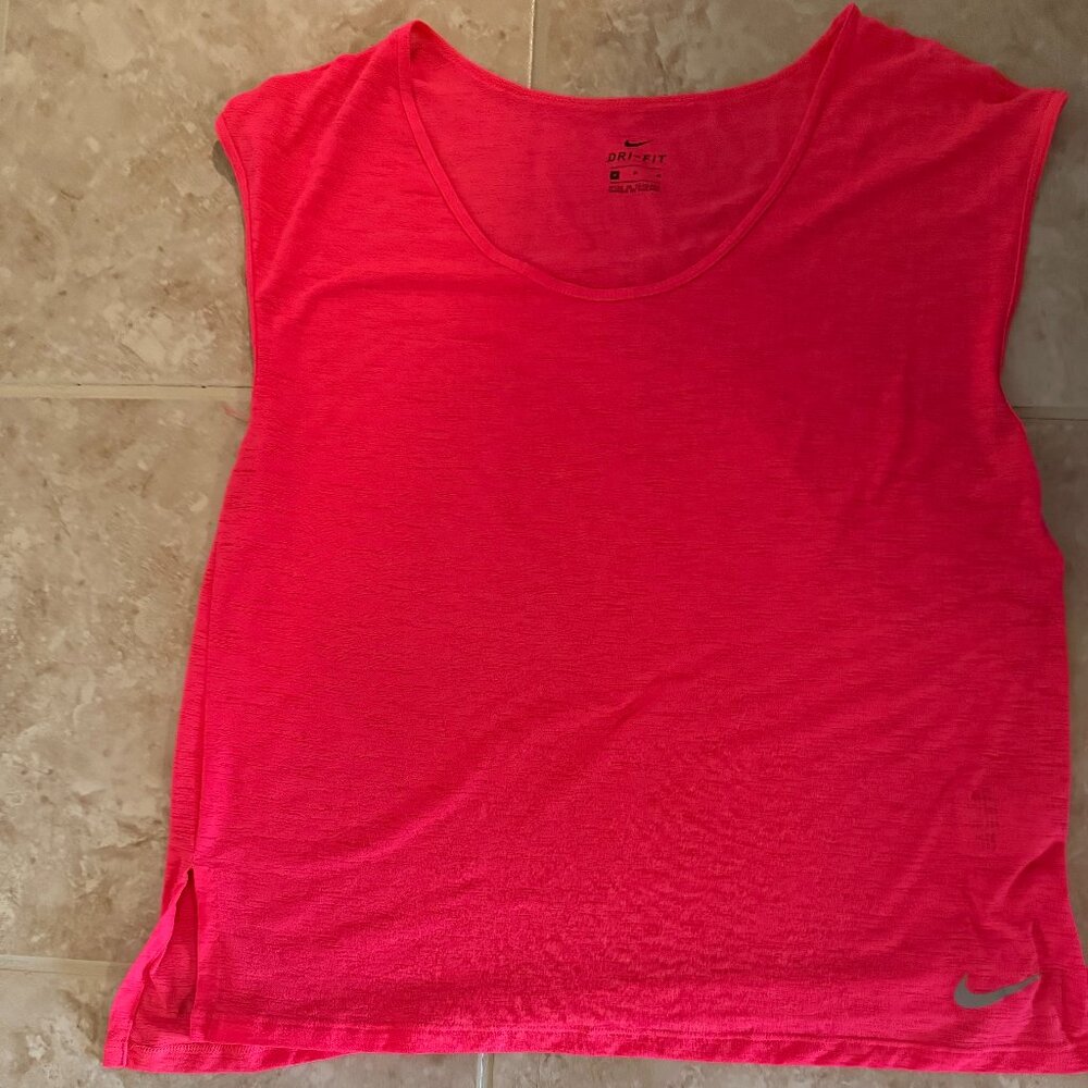 Nike | Dri-Fit Sheer Sleeveless T-shirt | Neon Hot Pink | Size M